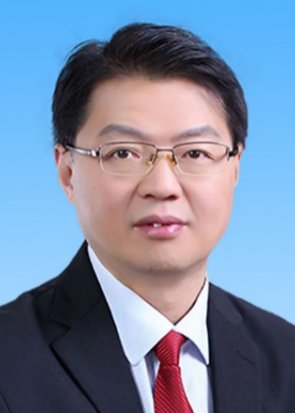 主管行政